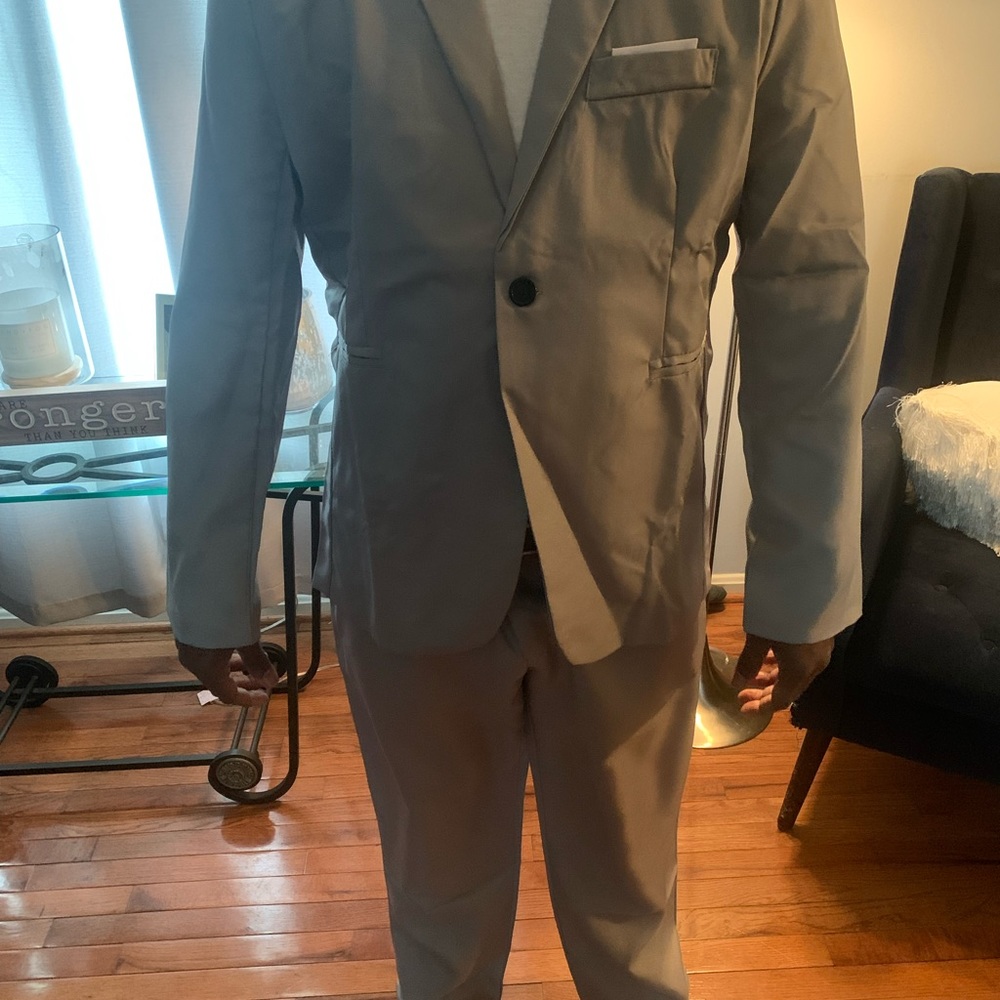 Zacard Grey Suite